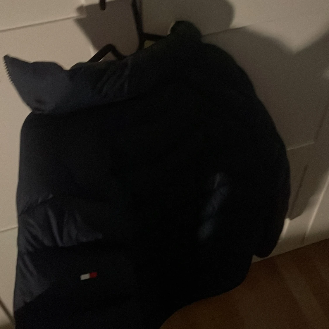 Mörkblå pufferjacka Tommy Hilfiger - 4