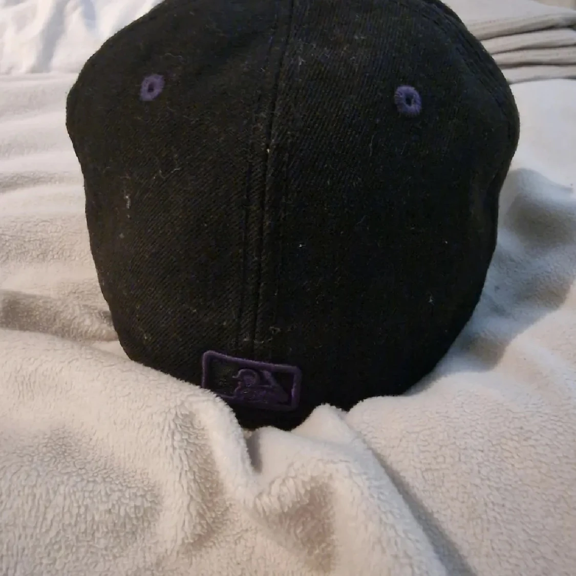 Svart New York Yankees keps lila detaljer - 1