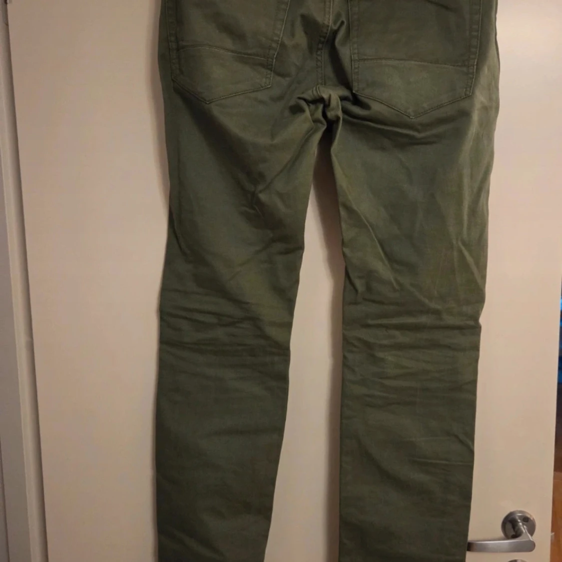 Olivgröna byxor från Dobber - 1
