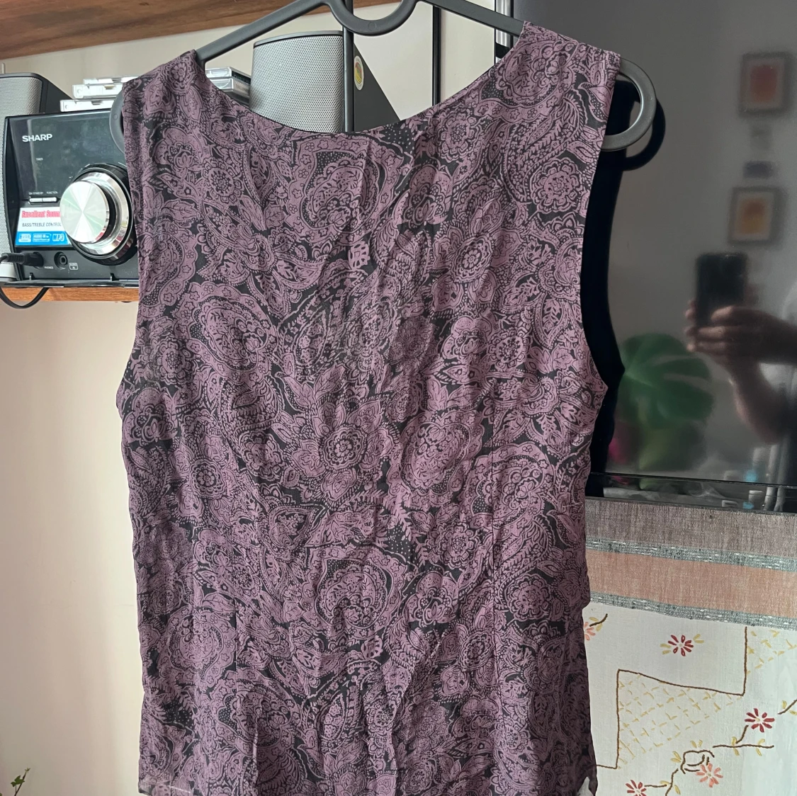 Lila blus med paljettdetalj från Stockh LM - 4