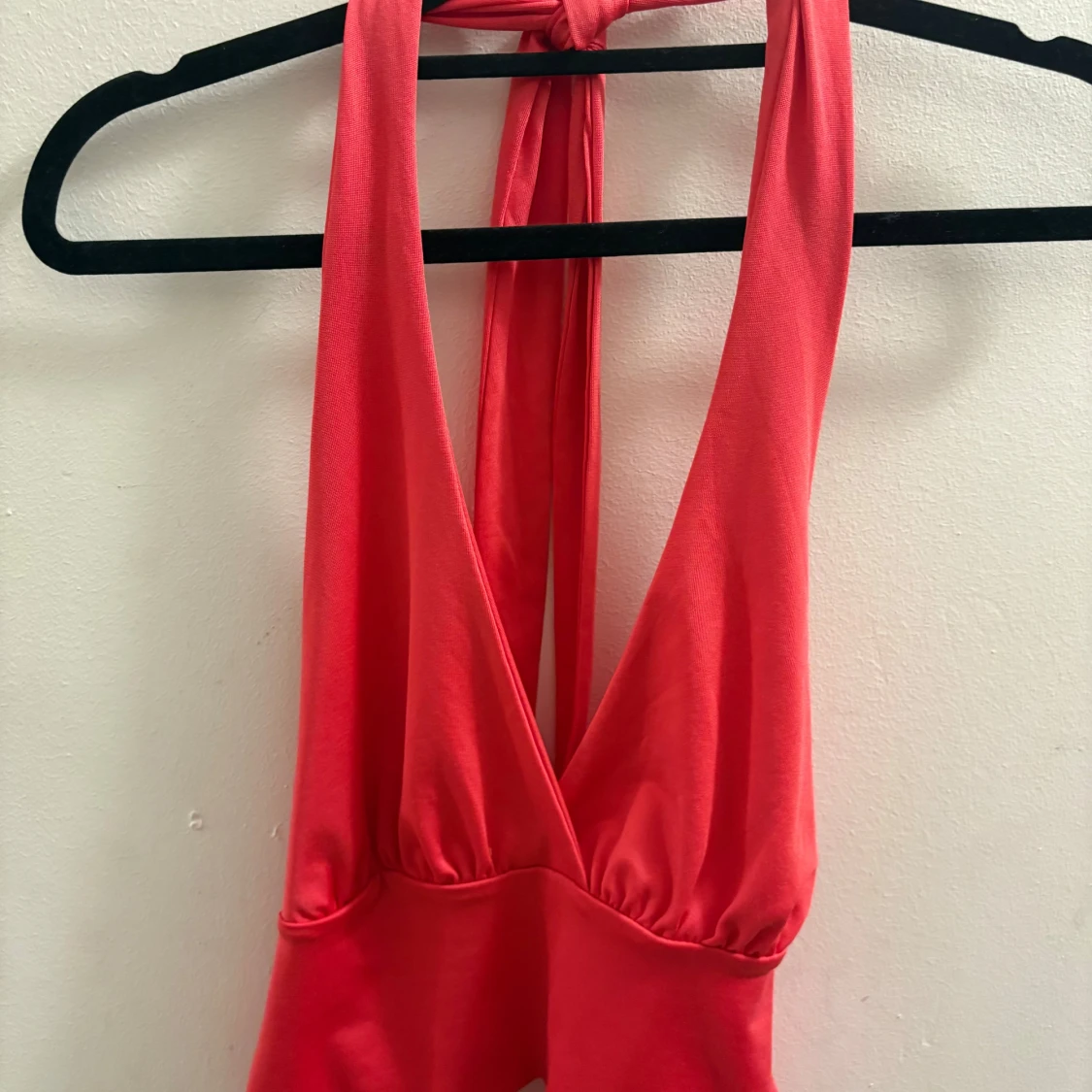 Skrik Rosa halterneck croppad topp S