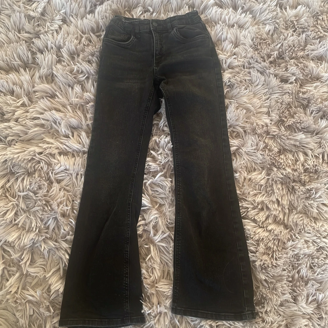 Svarta bootcut jeans från Denim Day