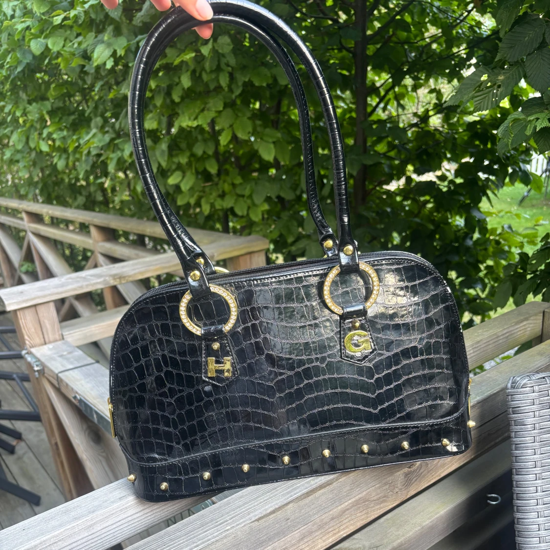 Svart handväska från Pompoos - 1