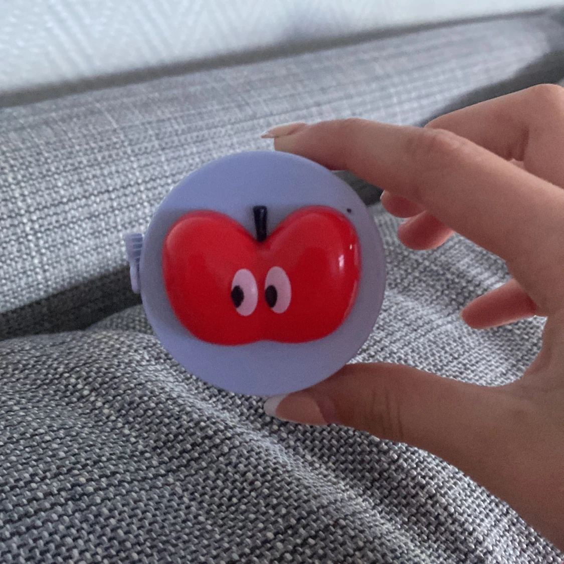 Söt måttband med äppeldesign från Cider