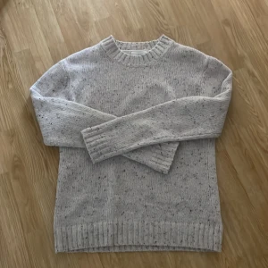 Stickad tröja Sandö - Säljer en stickad Sandö tröja i mycket bra skick. Mvh