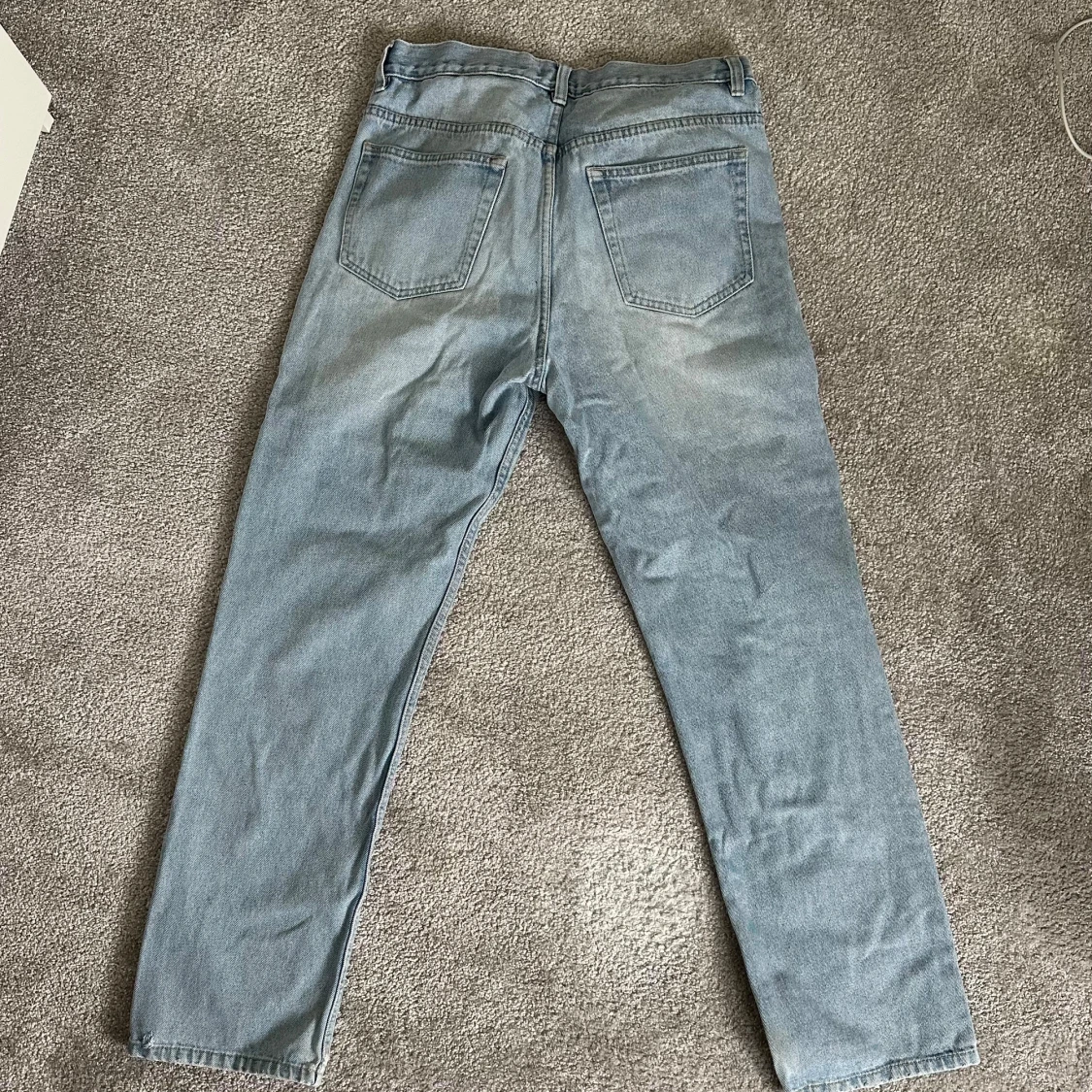 Ljusblå loose fit jeans från Studio Total, herr stl 30 - 1