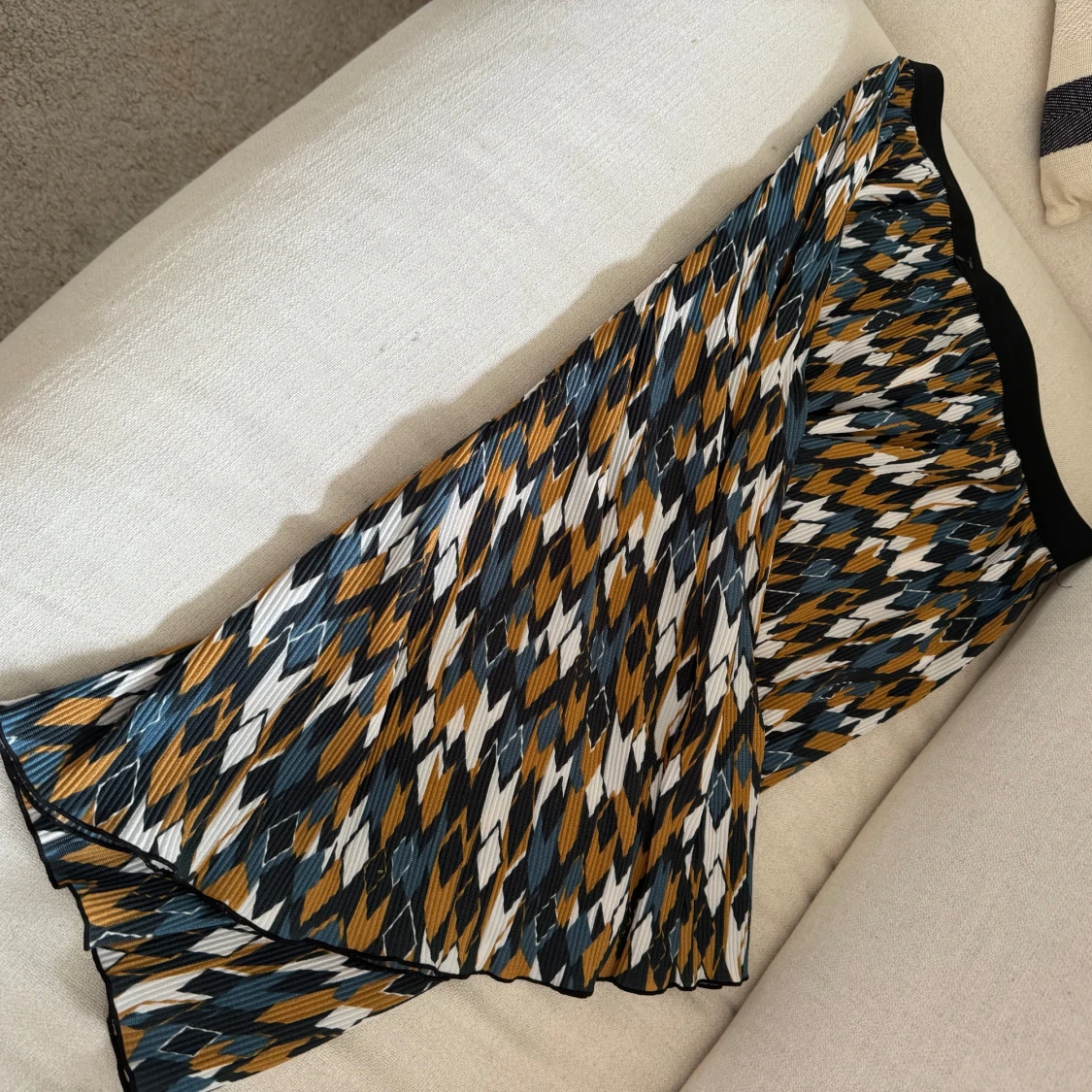 Mönstrad kjol från Vila - 2