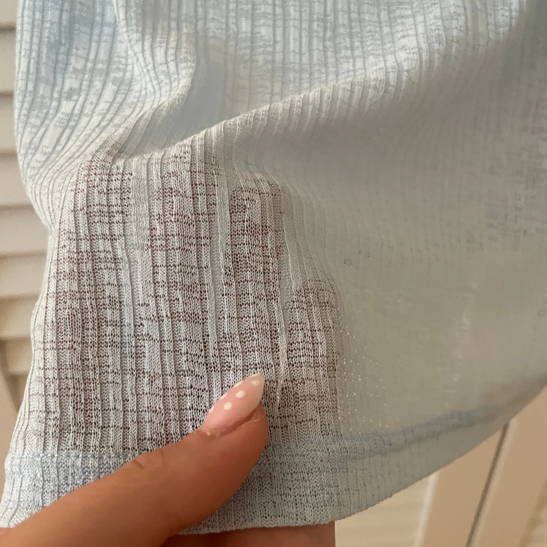 Ljusblå ribbad topp från Monki - 2