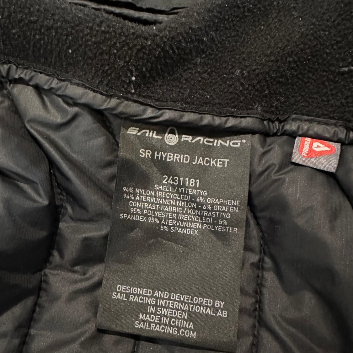 Svart hybridjacka från Sail Racing - 3
