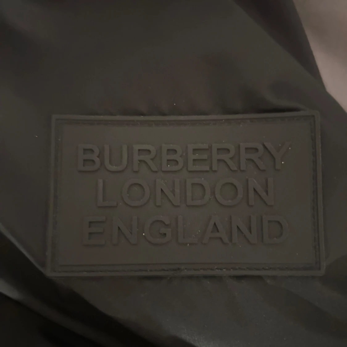 Svart och rutig jacka från Burberry - 2