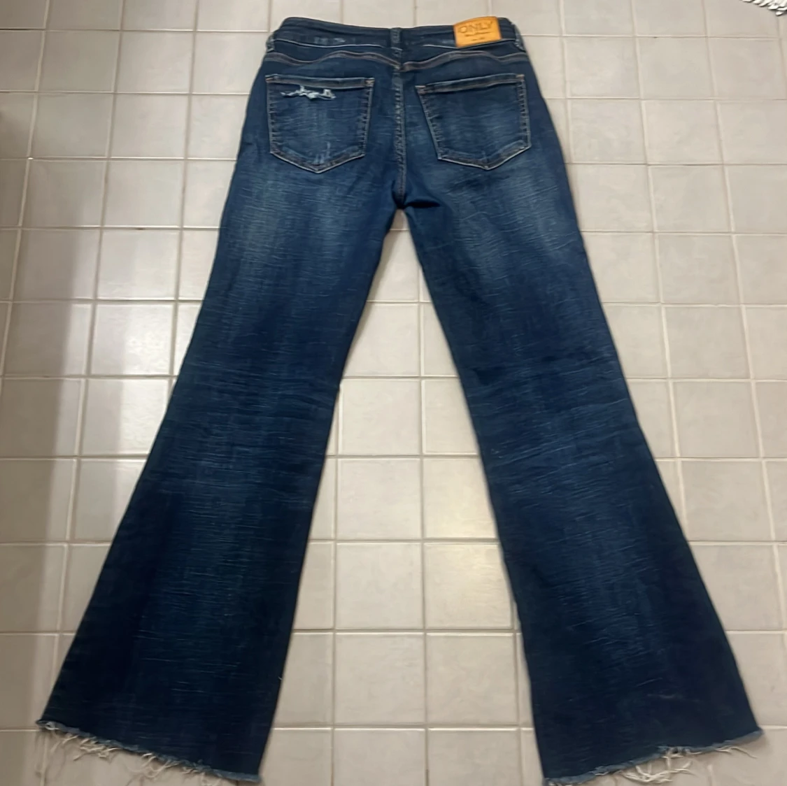 Blå bootcut jeans från ONLY - 1