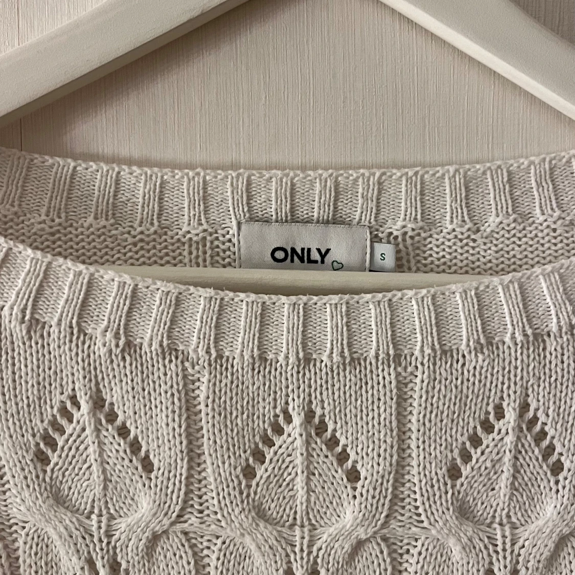 Vit stickad tröja från ONLY - 3