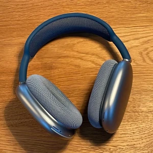 Hörlurar - Hör av dig innan köp eller vid funderingar!