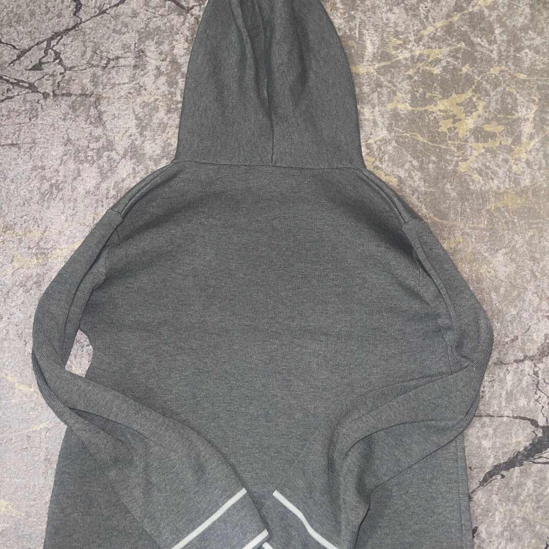 Grå hoodie från Prada - 4