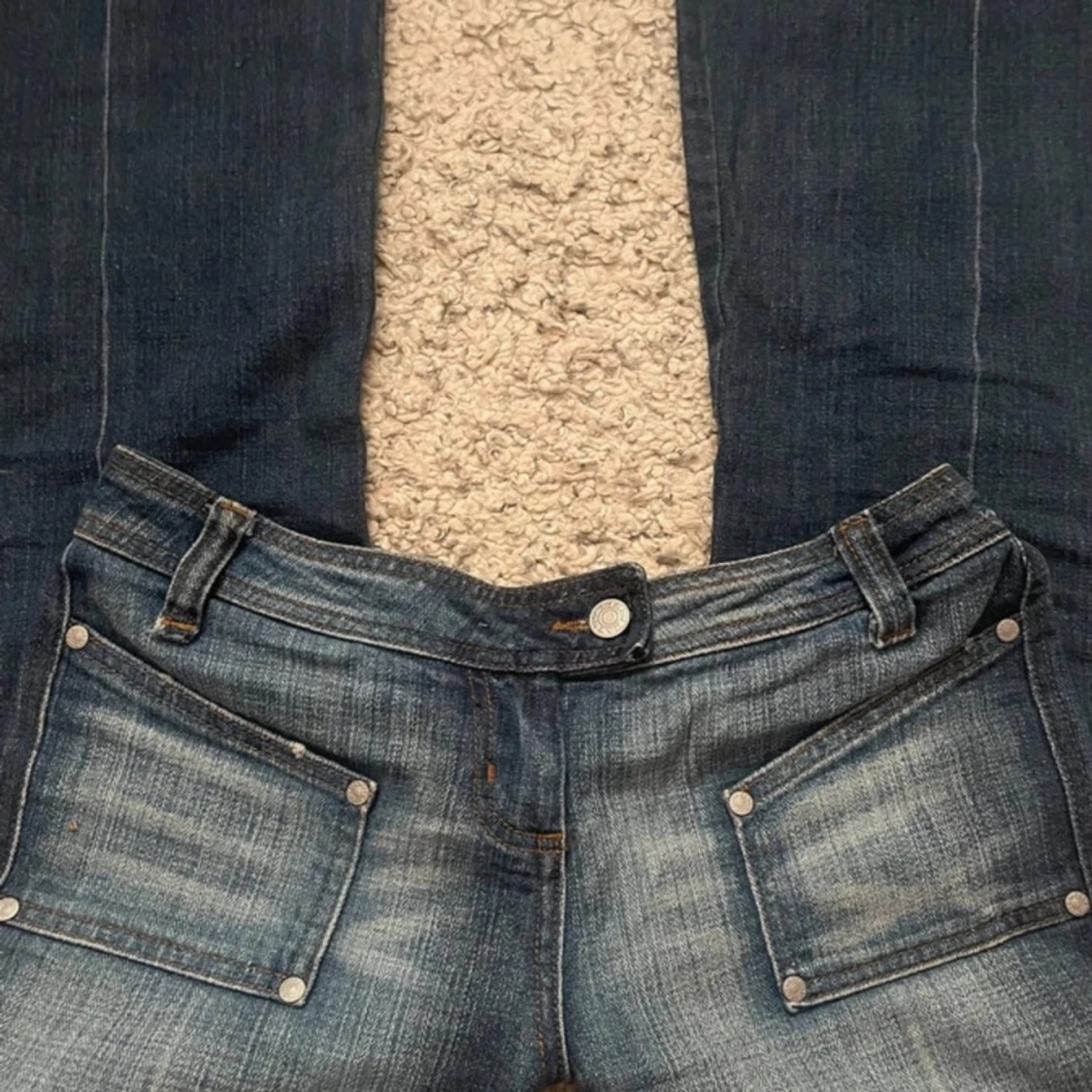 Blå bootcut jeans - 2