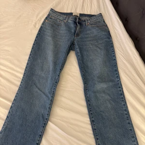Abrand Jeans - Abrand 99 low straight jeans i strl 28💕