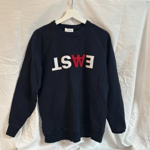 Wood Wood sweatshirt - Blå Wood Wood tröja. 