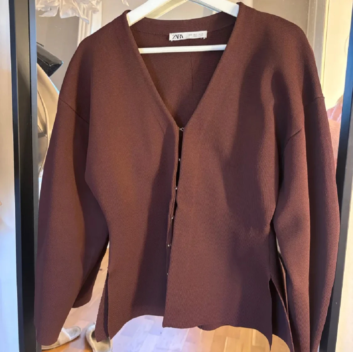 Vinröd/brun cardigan från Zara - 1