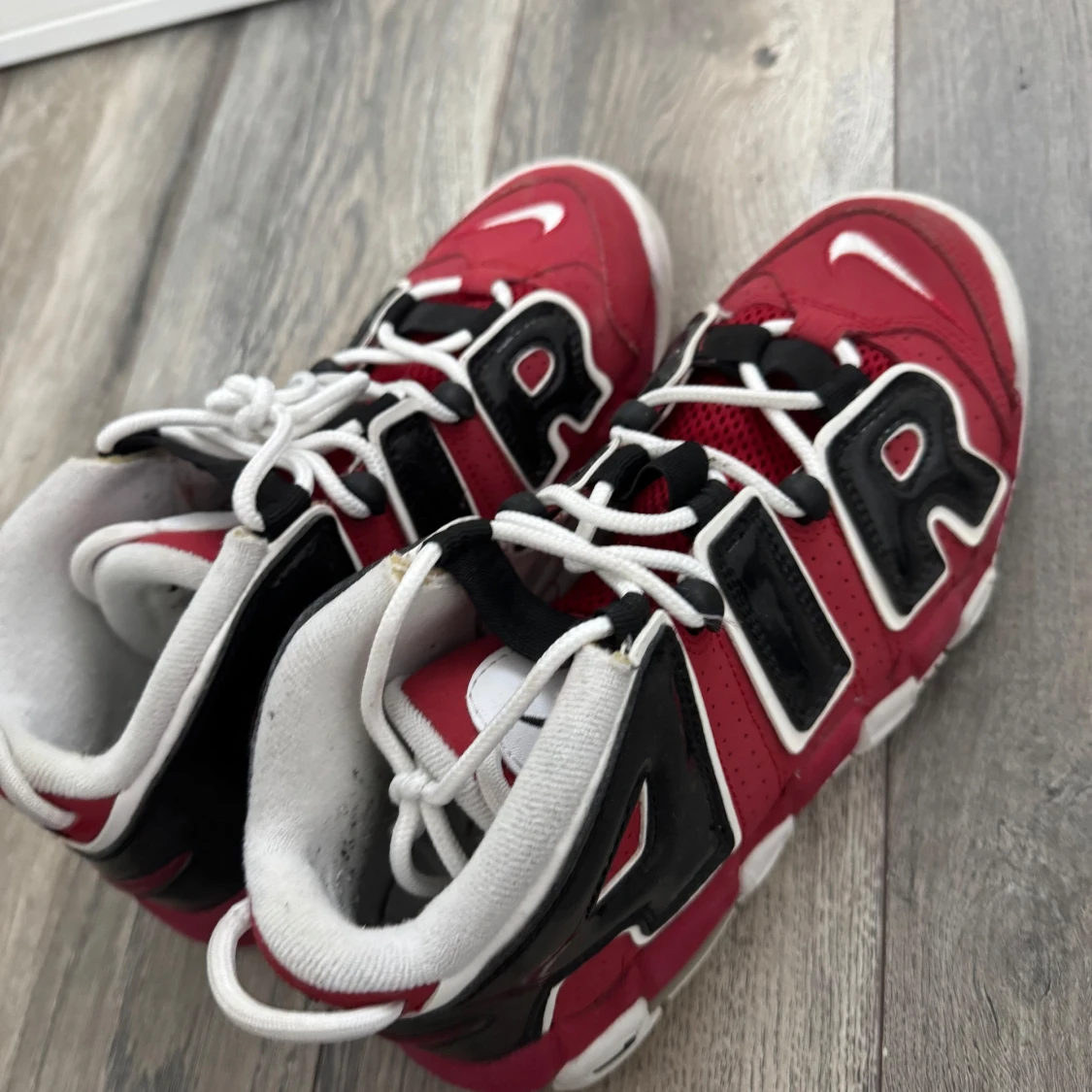 Nike Air More Uptempo röd/svart - 3