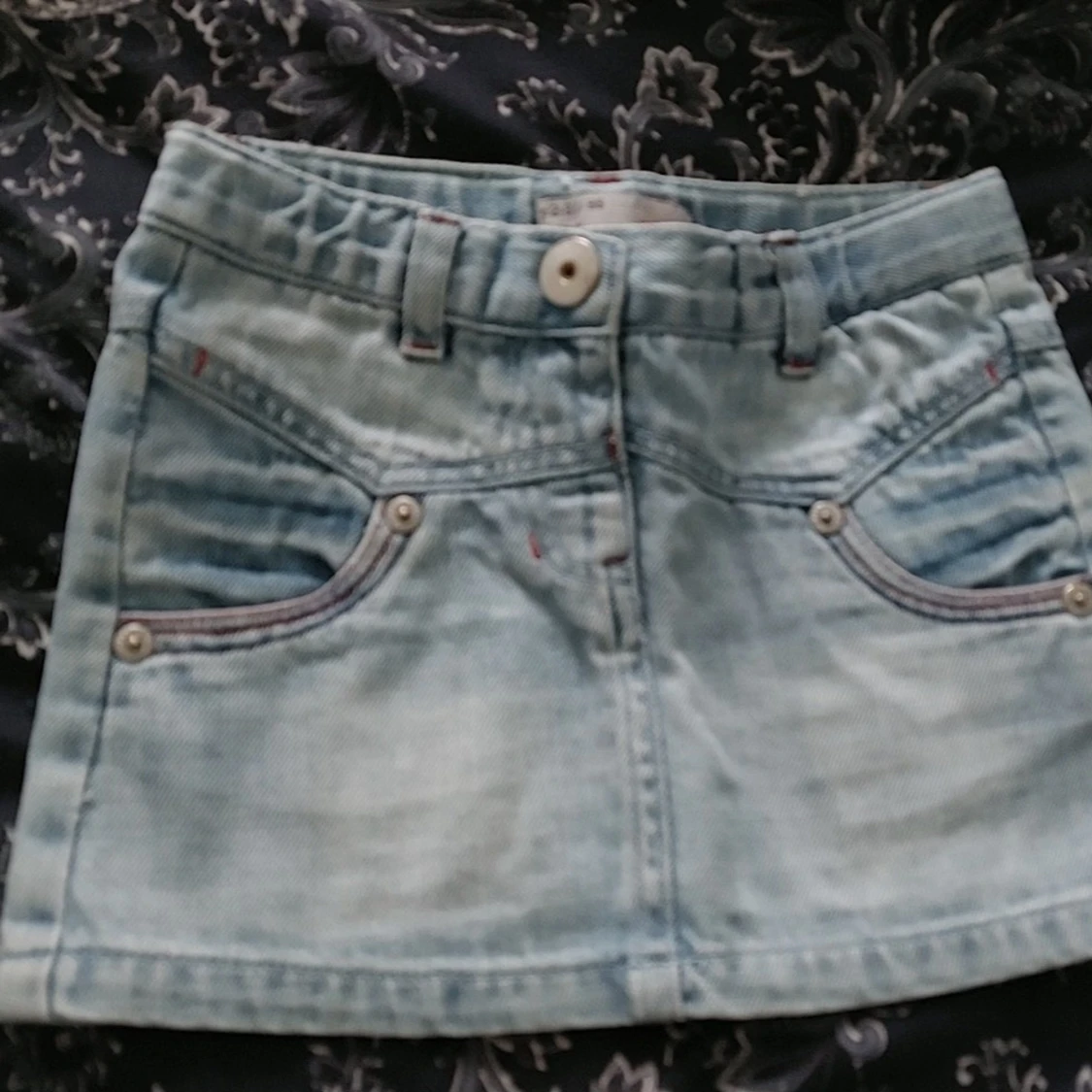 Ljusblå jeanskjol från Name It,  storlek 2-3år - 1