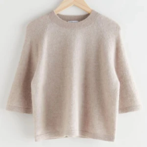 Stickad t-shirt - Jättebra skick💓