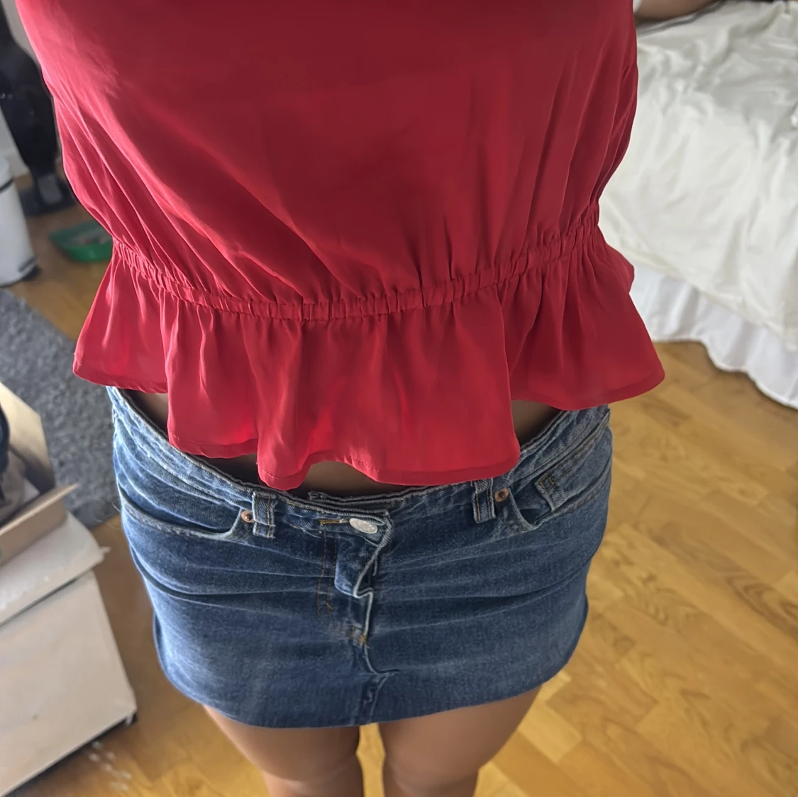 Röd volangig linnetopp från Pieces - 2