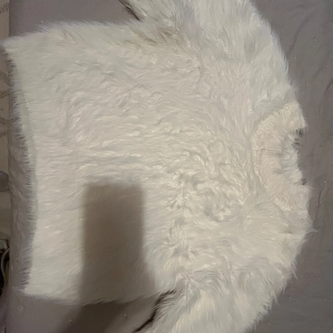 Vit fluffig tröja från Carin Wester - 1