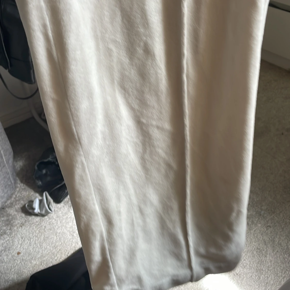 Vit långbyxor i sammet - 1