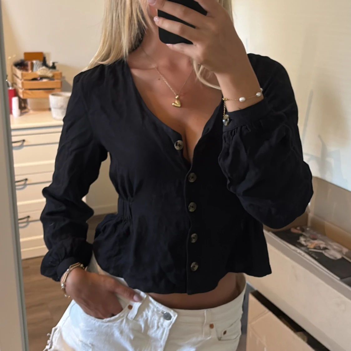 Blus med knappar🤍🥐 - 90