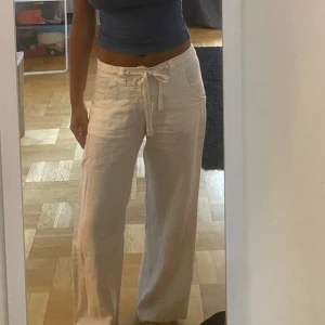 Vita linnebyxor - Lågmidjade linnebyxor