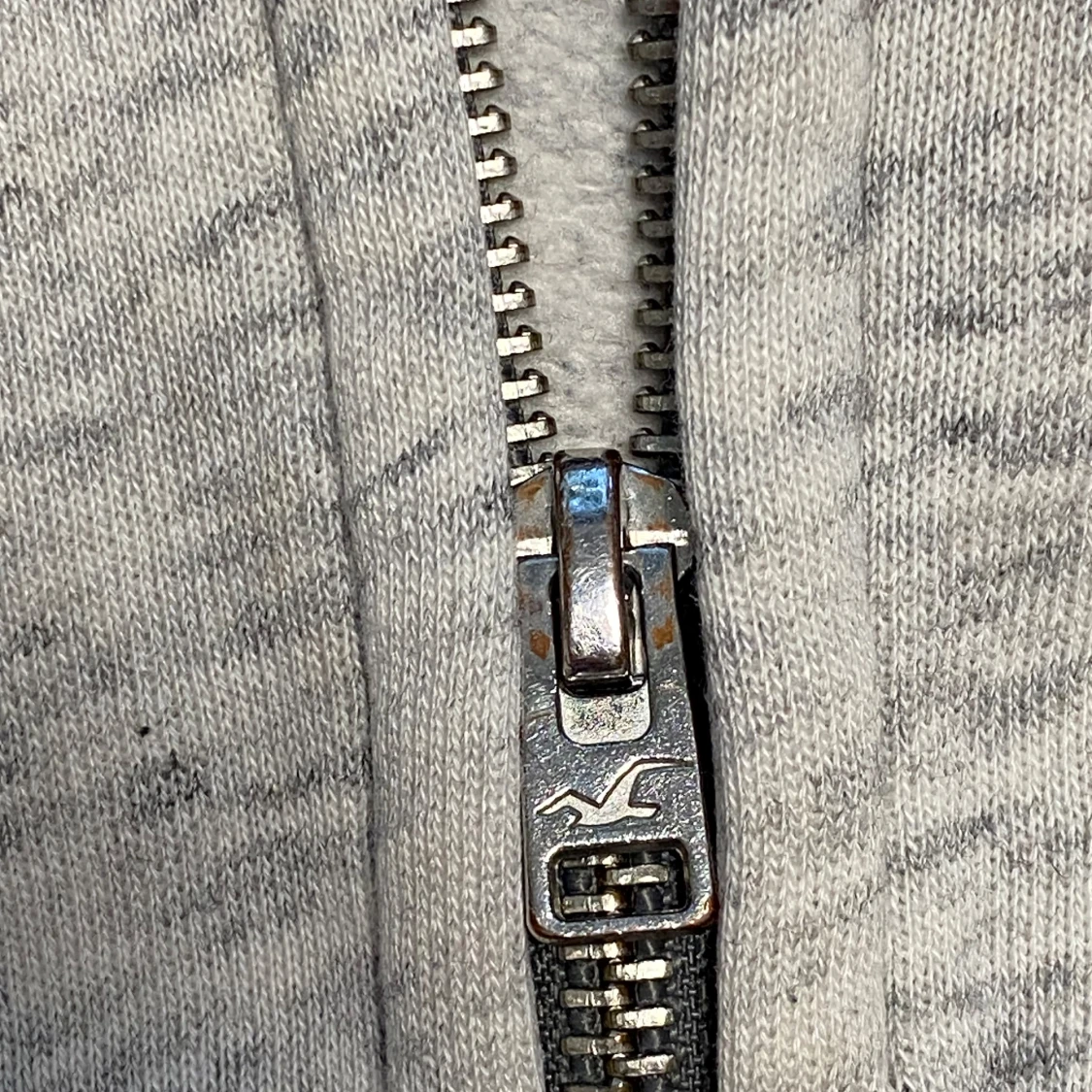 Grå och svart hoodie från Hollister XS - 4