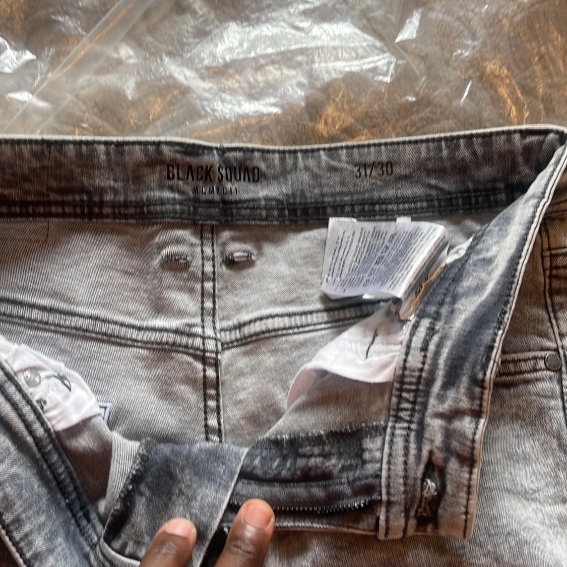 Ljusgrå ripped jeans från Black Squad - 2