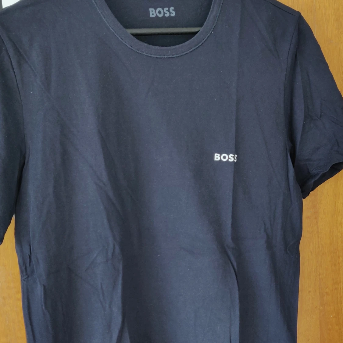 Tre stycken Boss tshirts - 90