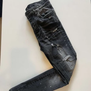 Valere Milano jeans  - Säljer nu dessa feta valere milano jeans ☀️🌊 jeansen är i fint skick. Hör av er vid frågor eller funderingar. 