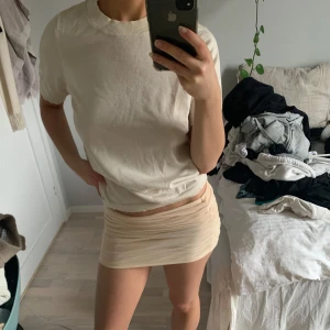 Finstickad topp från Lindex  - Aldrig använd, därav säljer jag 💕