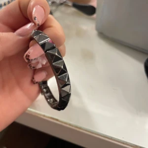 nitarmband - superfint armband ifrån gemini. Sälja då de inte används.