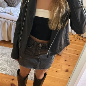 Svart jacka - Oanvänd, bekväm, perfekt nu till hösten! 🍂🫶🏽