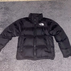 North face puffer jacket - Bra skick kom privat för mer bilder eller frågor