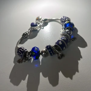  Äkta Pandora armband 💕 - Den är väldigt fin bara att jag kan inte ha den/ 