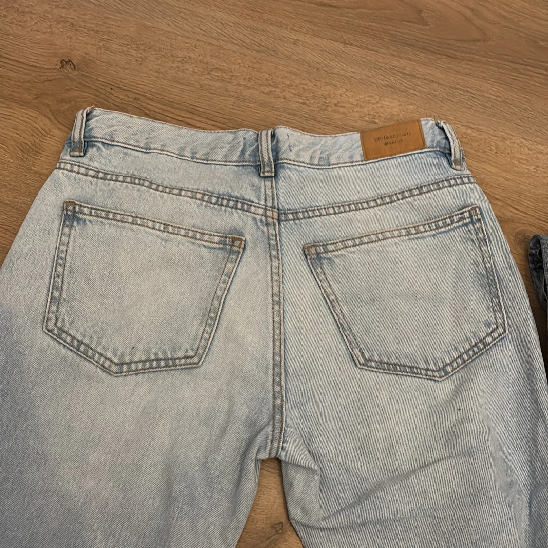 Ljusblå jeans från Perfect Jeans(gina tricot) - 1