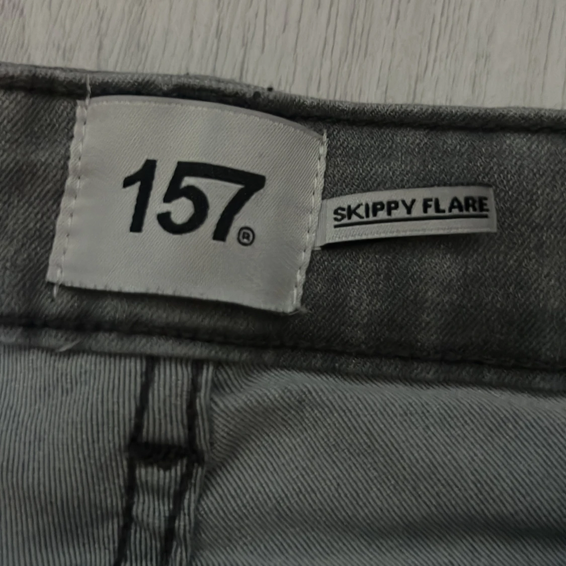 Grå jeansbyxor från 157 - 2