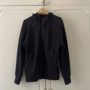 SI och CP Company - Köp