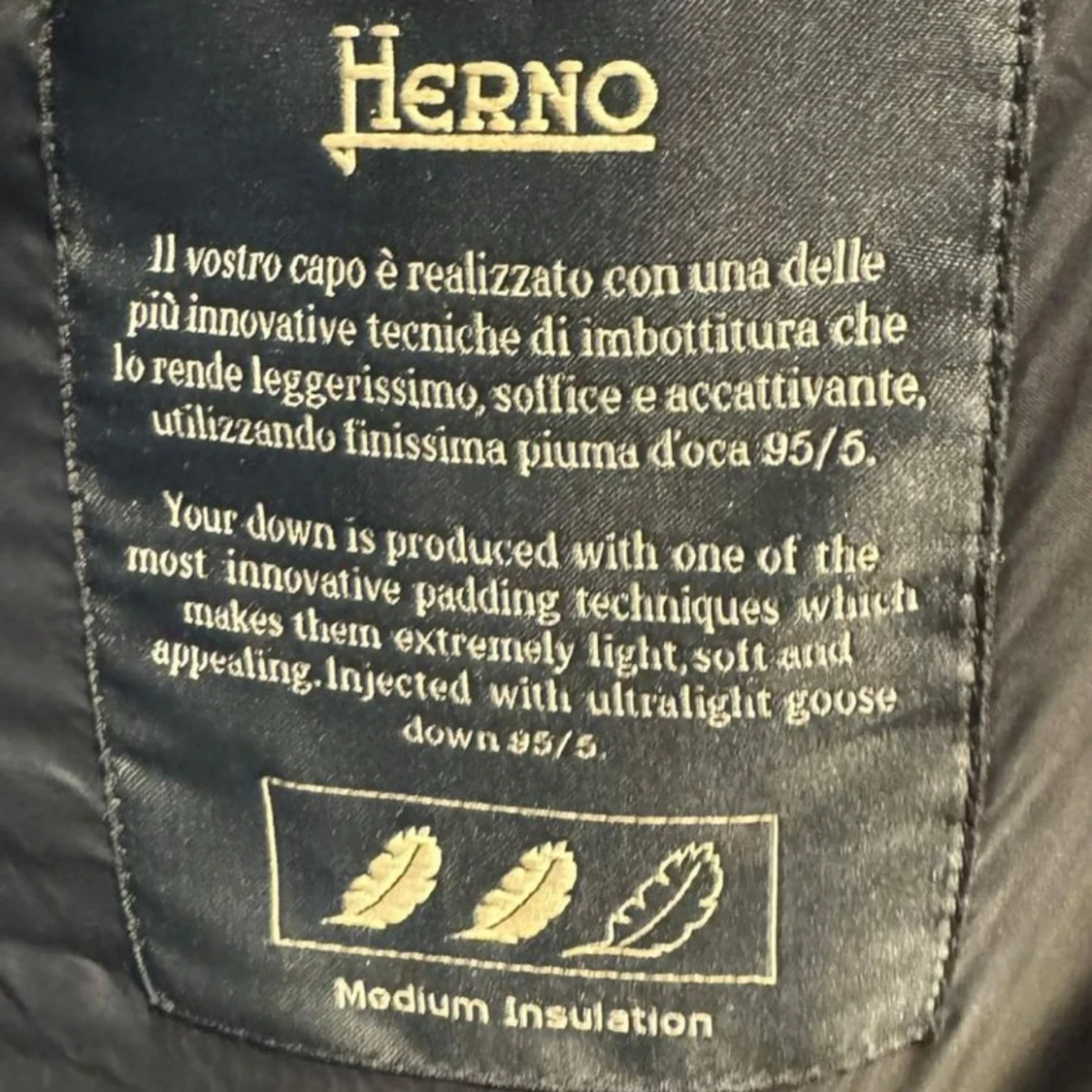 Mörkblå dunjacka från Herno - 1