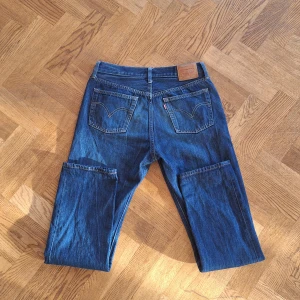 Levis 501 - Snygga blå Levis 501.                                                 Storlek W/29 L/30