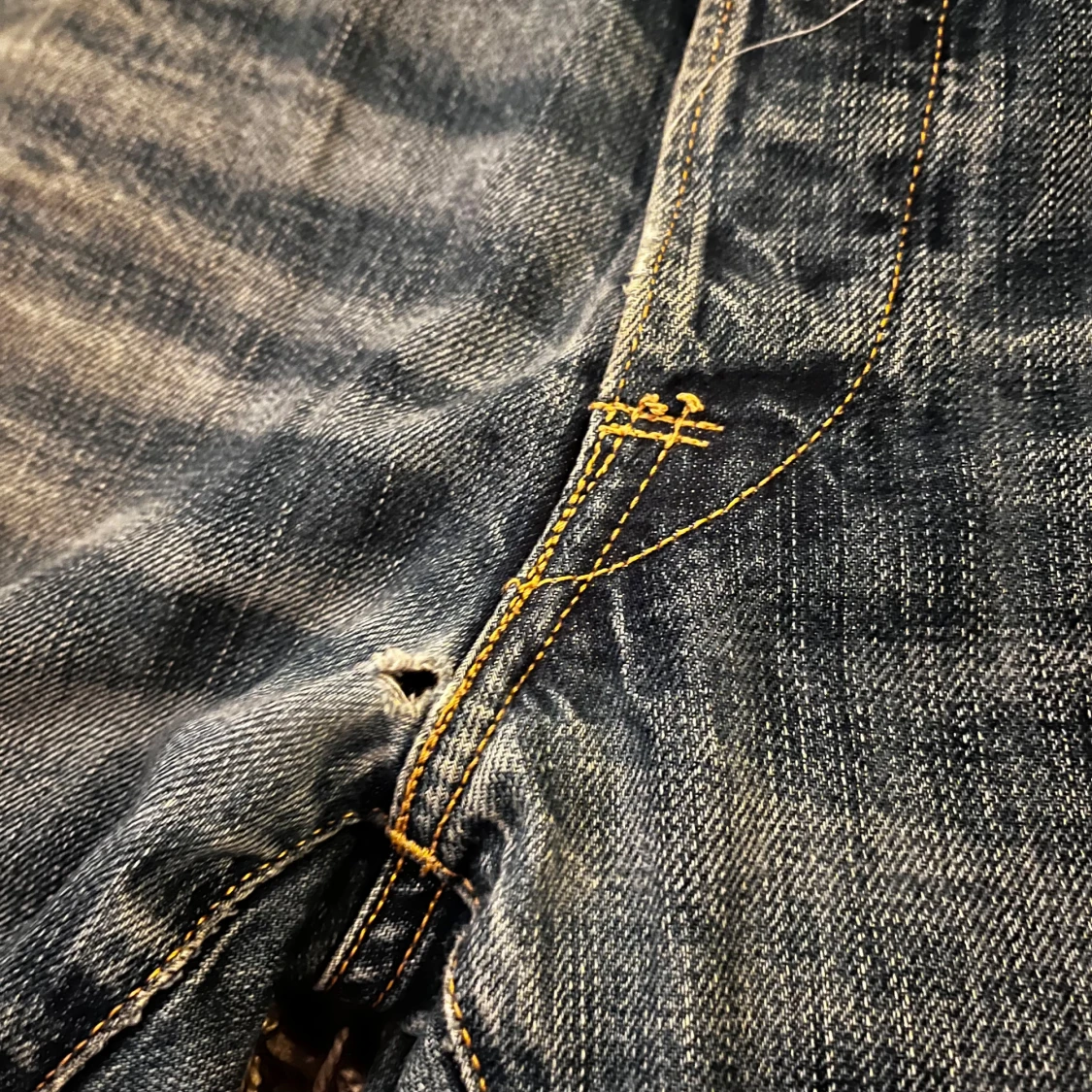 Mörkblå jeans från Replay - 3