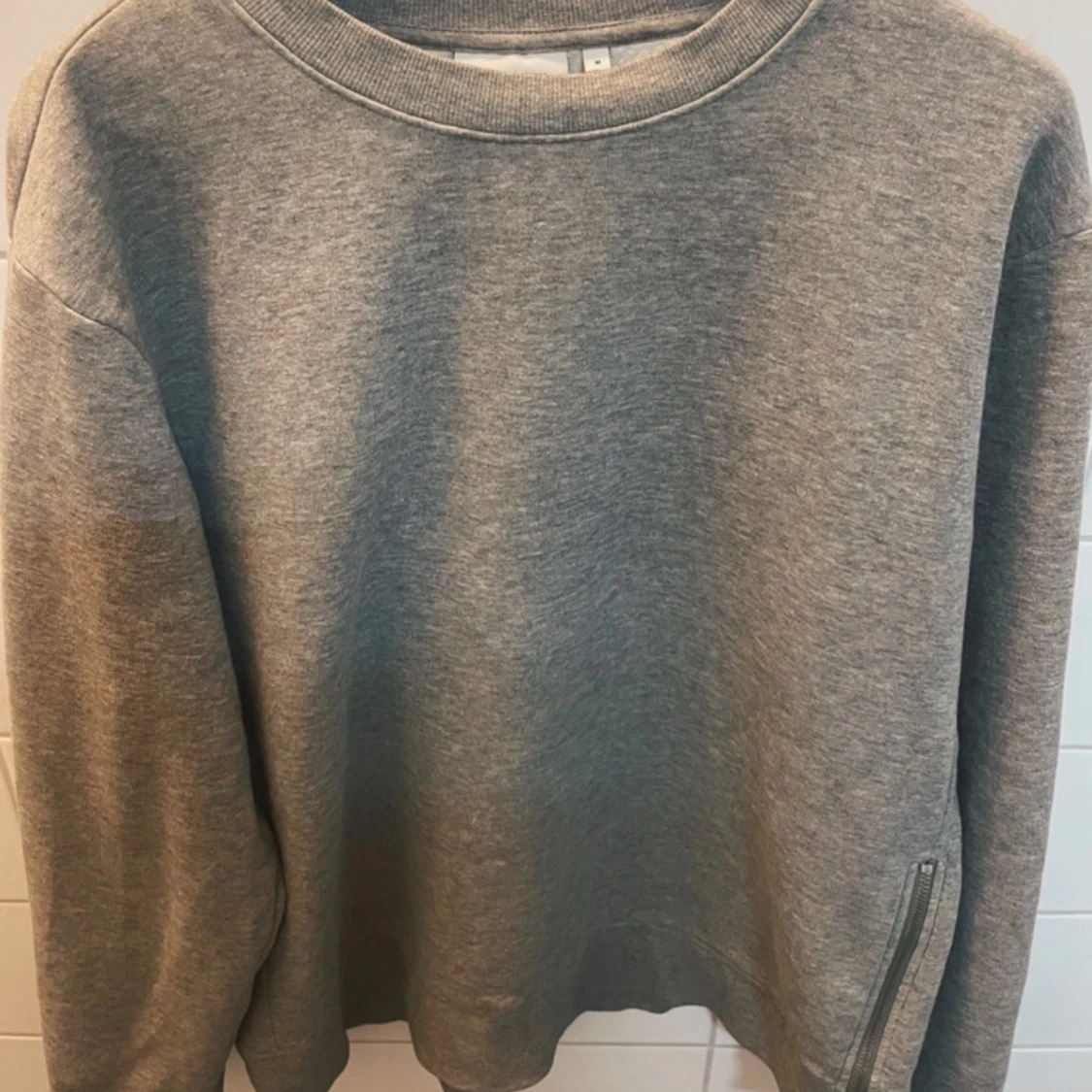 Grå Weekday Sweatshirt