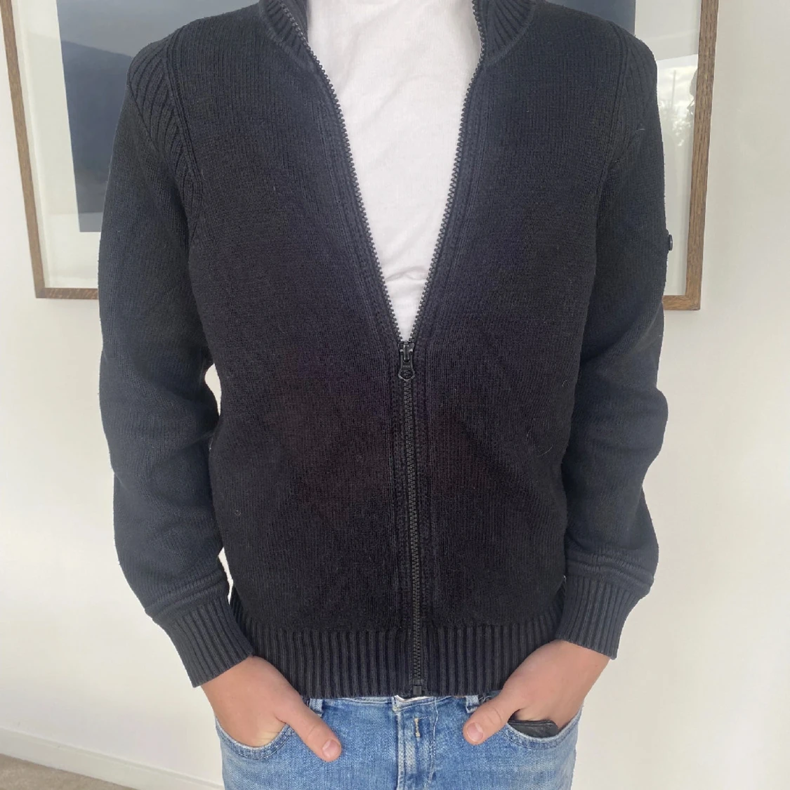 Svart stickad tröja med dragkedja från Stone Island - 1