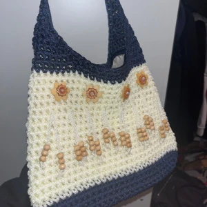 Bohoo Axelväska  - Ren, söt och rymmer mycket 