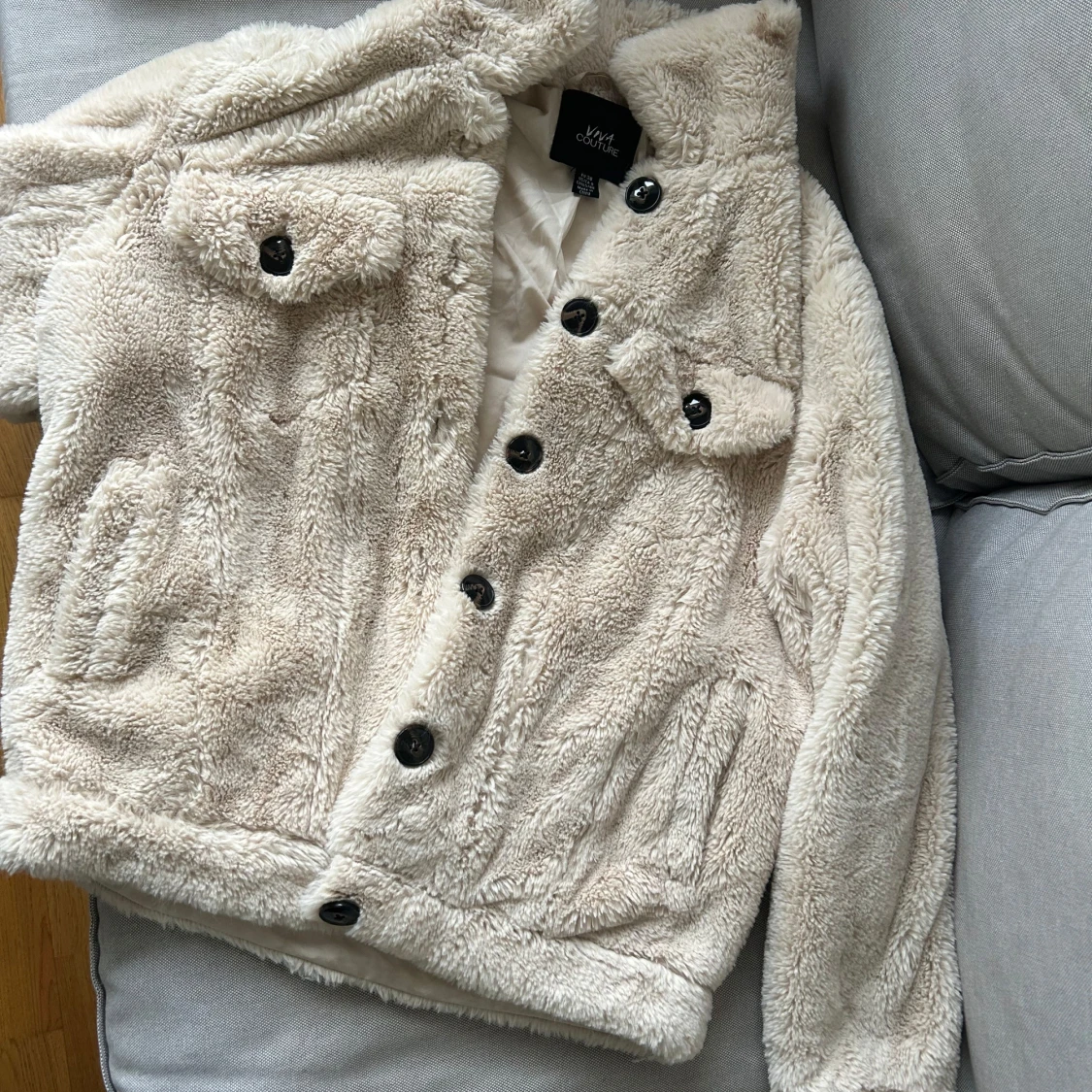 Fluffig mjuk höstjacka