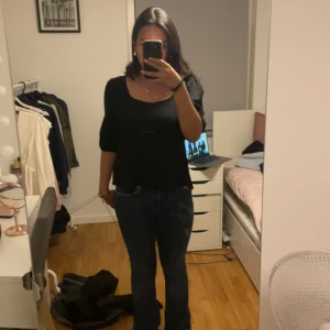 Blus  - Blus från lager som är för stor för mig. Inga defekter 